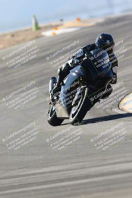 media/Jan-14-2024-SoCal Trackdays (Sun) [[2e55ec21a6]]/Turns 9 and 8 (10am)/